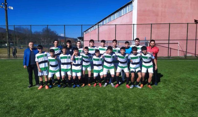 TFF onayından geçen sahada ilk maç oynandı