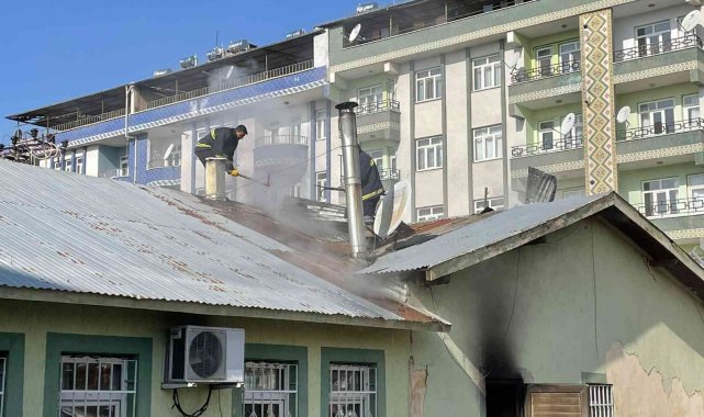 Toplum Sağlığı Merkezinde çıkan yangın paniğe neden oldu