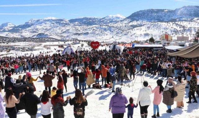 Toroslar 'Kaf Festivali' ile renklendi