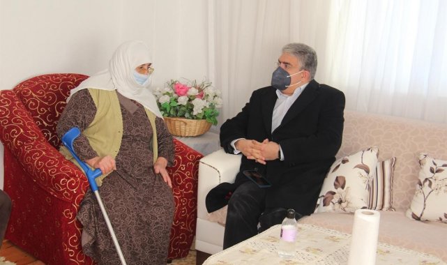 Tosya Kaymakamı Özen'den şehit ailesine ziyaret