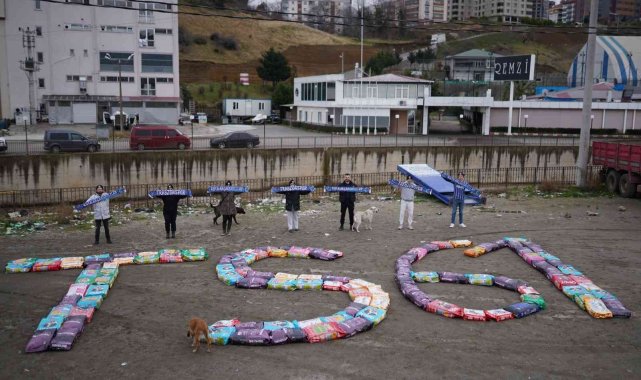 Trabzonspor Rota Akçaabat Taraftarları&#039;ndan sokak hayvanları için anlamlı proje