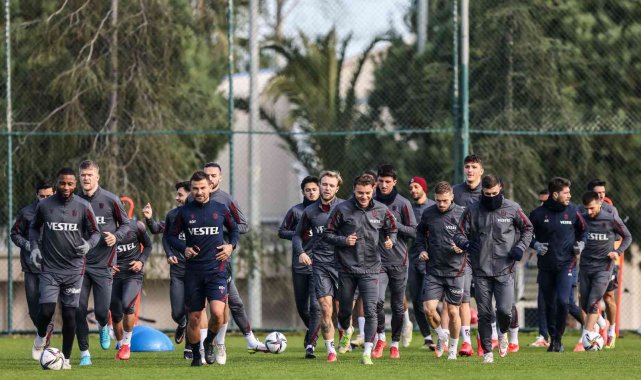 Trabzonspor'da rekabet yeniden başlıyor