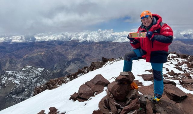 Türk doktor, Güney Amerika'nın en yüksek dağında zirveye ulaştı