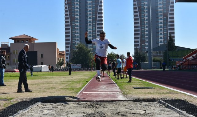 Türkiye İşitme Engelliler Atletizm Şampiyonası sona erdi