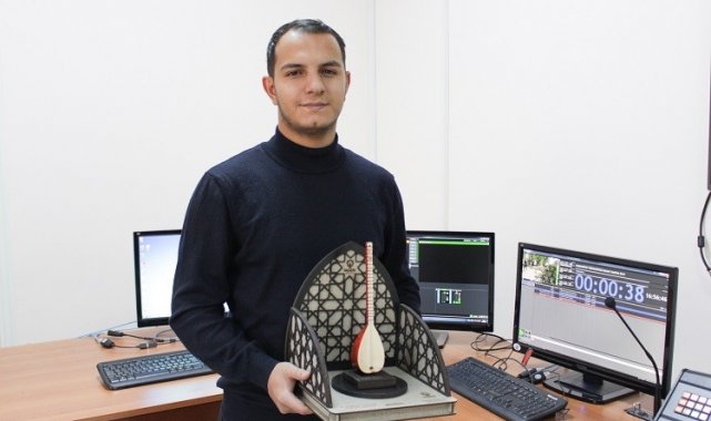 Türkiye'nin en genç ozanlarından biri aynı zamanda iletişim öğrencisi