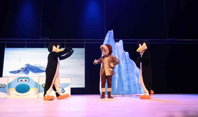 Türkiye&#039;nin yerli çizgi film karakterleri 10 binin üzerinde çocukla buluştu