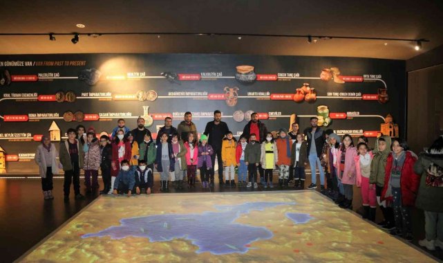 Tuşba Belediyesi çocukları müze ile buluşturdu