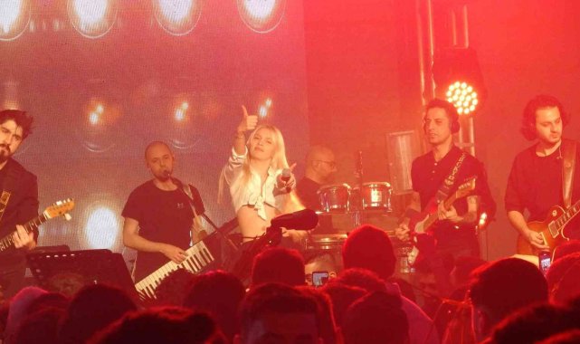 Uludağ'da Aleyna Tilki Rüzgarı esti