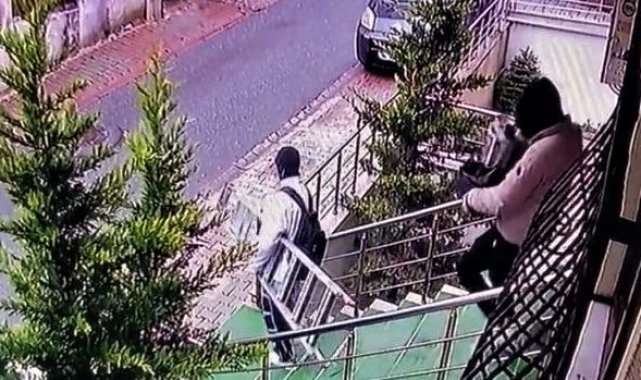 Ümraniye'de maskeli hırsızlardan merdiven ve semaver hırsızlığı