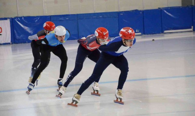 ÜNİLİG'de Short Track heyecanı