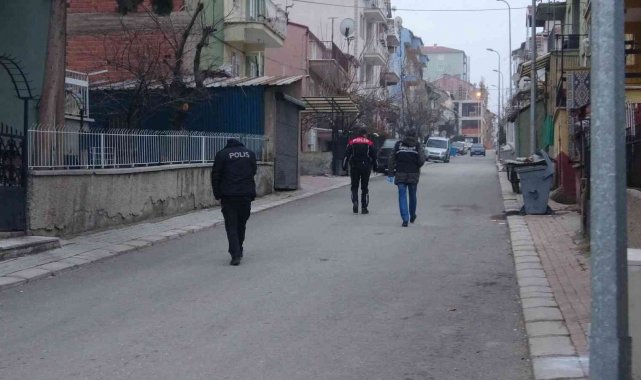 Uşak'ta silahlı kavga: 1'i ağır 2 yaralı