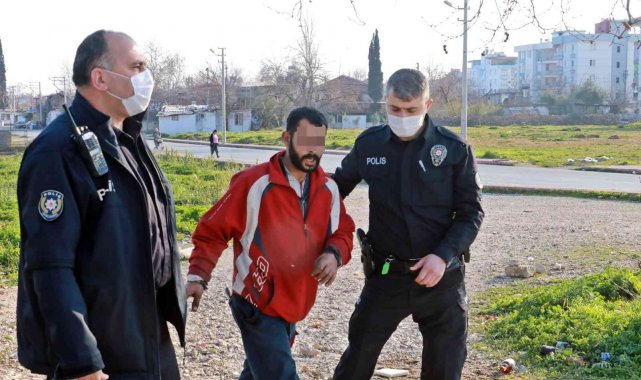 Üst geçit asansör kabininden demir çalarken yakalandı, polise 'çektirme abi' dedi