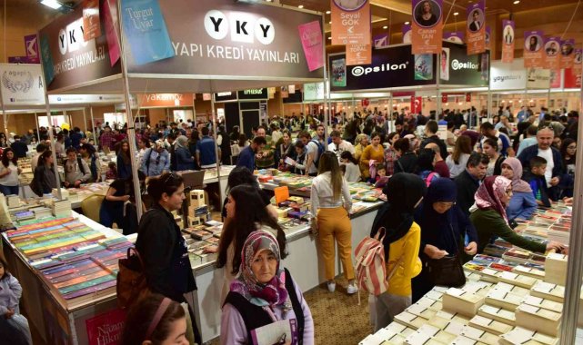 Usta yazarlar 4. Kepez Kitap Fuarı'nda