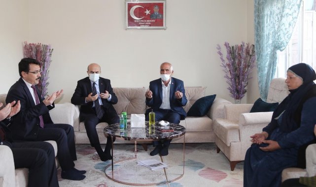 Vali Demirtaş'tan Gara şehidi Vedat Kaya'nın ailesine ziyaret