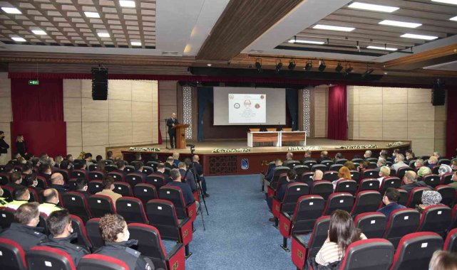 Vali Karadeniz: "Tüm okullarda kamera sistemi kurmamız gerekiyor"