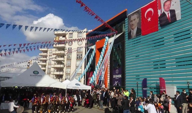 Vali Karaloğlu: "Biz DİSMEK'i bir halk üniversitesi olarak görüyoruz"