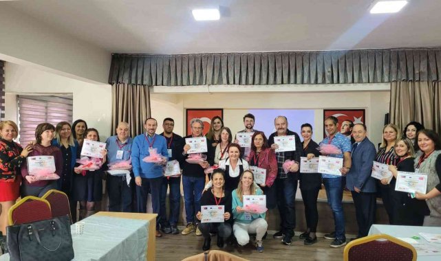 Vali Şenol Engin İlkokulu öğretmenleri, yabancı konuklarını ağırladı