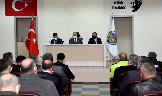 Vali Su, Mut&#039;ta muhtarların sorun ve taleplerini dinledi