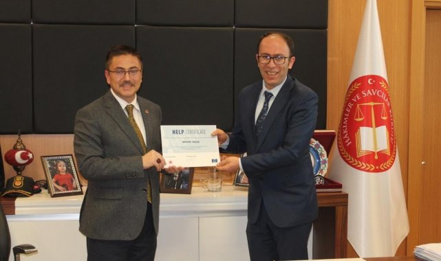 Van Adliyesi personeline sertifika