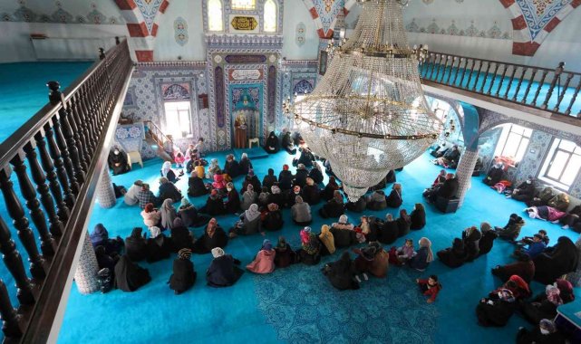 Van Büyükşehir Belediyesinden Regaip Kandili programı