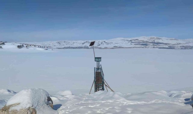 Van&#039;da aşırı soğuklar göletleri dondurdu
