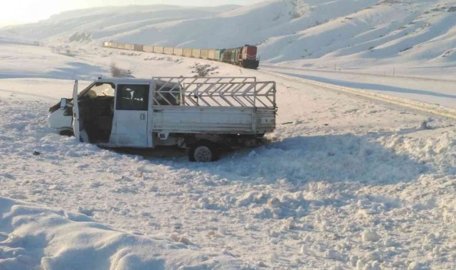 Van'da hemzemin geçitte trafik kazası; 1 yaralı