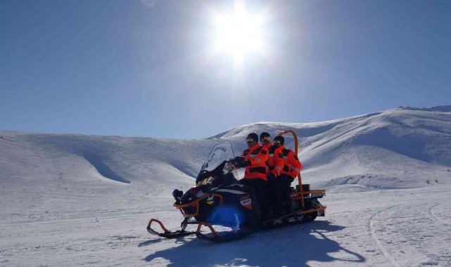Van&#039;da JAK timleri ilk kez kayak tesisinde görev aldı