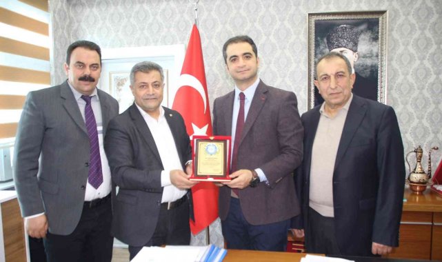 Varto Belediyesinde 'Sosyal Denge Sözleşmesi' sevinci