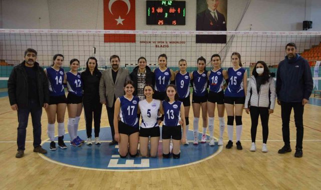 Voleybol 2. Lig: Elazığ Belediyesi: 3 - Mardin Gençlikspor: 0
