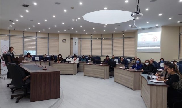 Yalova Üniversitesi'nden kadına yönelik şiddetle mücadeleye destek