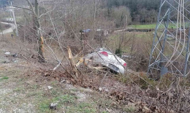 Yalova'da kazada yaralanan sürücü yaşam savaşını kaybetti
