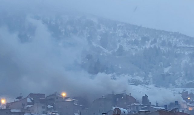 Yangından etkilenen kadını 2. kattan 112 ekipleri kurtardı