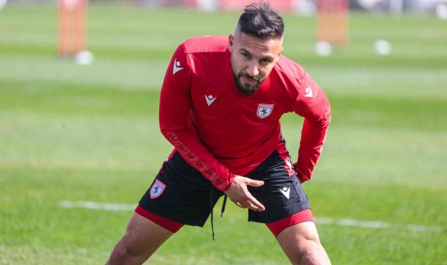 Yasin Öztekin: "Sezon sonu sözleşmem bitiyor, tek hedefim şampiyonluk"