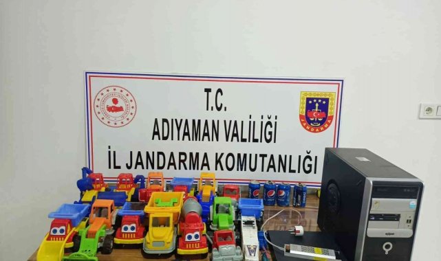 Yaşları küçük 5 çocuk marketten hırsızlık yaptı