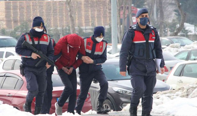 Yayla evlerinden hırsızlık yaparken suçüstü yakalandı