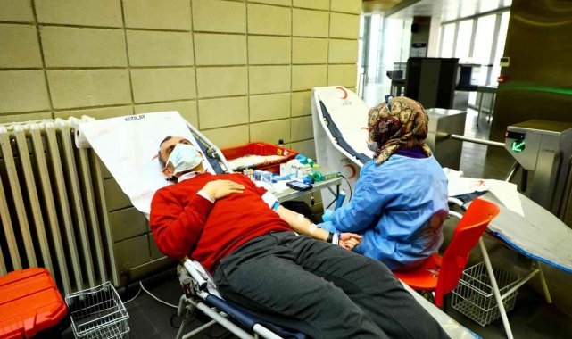 Yenişehir Belediyesi çalışanlarından kan bağışı