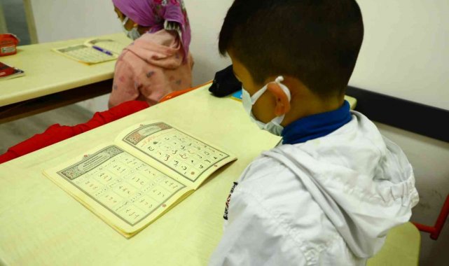 Yenişehir Belediyesinden çocuklara ve yetişkinlere Kur&#039;an-ı Kerim eğitimi