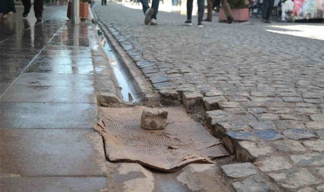 Yıllardır pis kokuyla mücadele ediyorlar