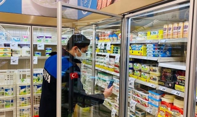 Zabıta ekipleri marketlerde temel gıda ürünlerini denetledi