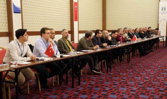 +1 Eğitim Modeli pozitif ayrıştırıyor