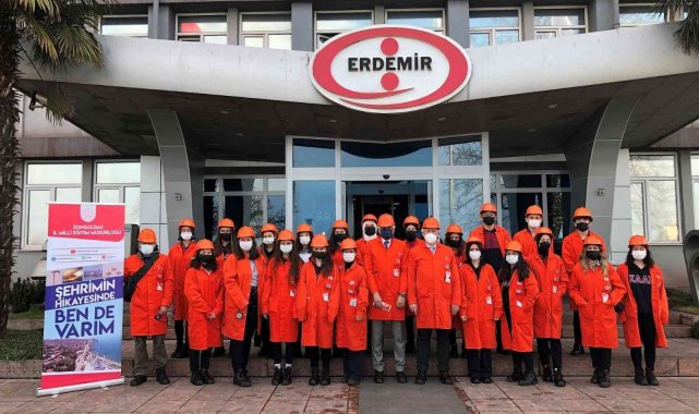130 lise öğrencisi Erdemir'i ve üretim süreçlerini inceledi