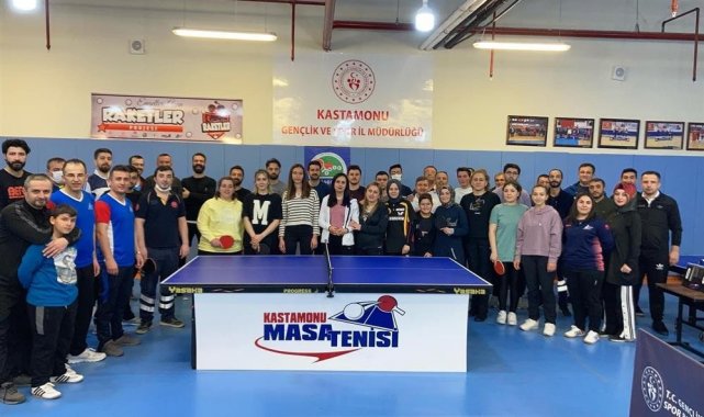 14 Mart Tıp Bayramı Masa Tenisi Turnuvası düzenlendi