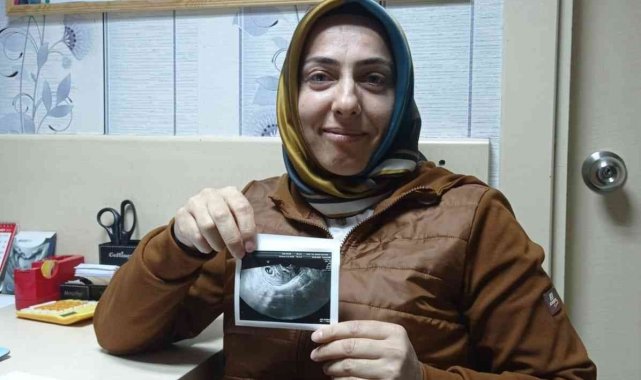 16 yıl beklediği müjdeyi gözyaşları içerisinde Diyarbakır'da aldı