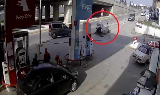 2 kişinin yaralandığı motosiklet kazası böyle görüntülendi