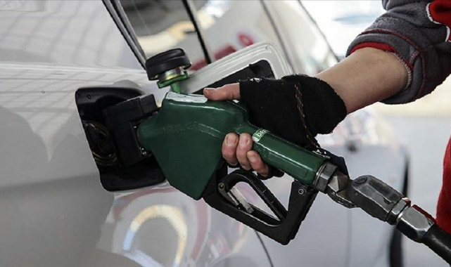 3 gün indirimden sonra bu gece yeniden zam geliyor..