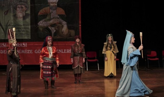 'Anadolu Bacıları'na Bakan Yardımcısı Çam'dan plaket