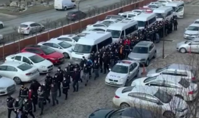 &#039;Bataklık&#039; operasyonunda gözaltına alınan 52 şüpheli adliyeye sevk edildi