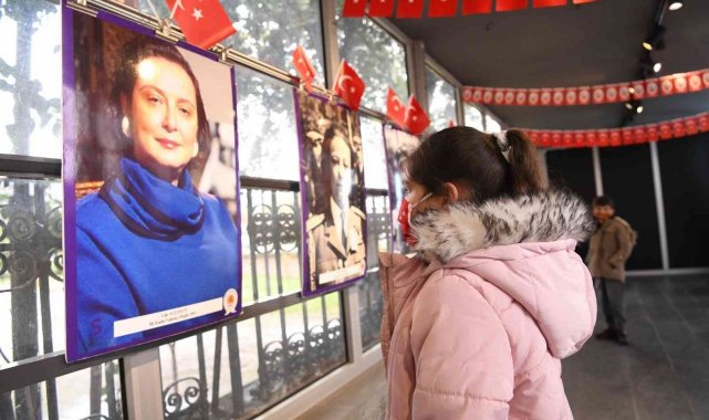 'Cumhuriyetin Yetiştirdiği Kadın İlkler' sergisi