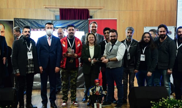 'Hadi Poyrazoğlu Kukla ve Karagöz Festivali' başladı