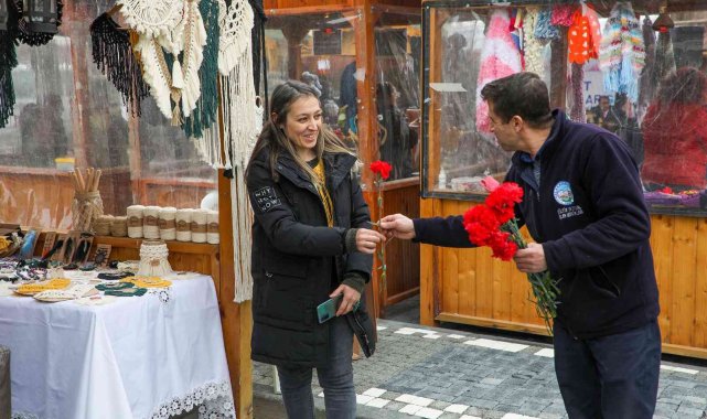 &#039;Maharetli Eller&#039;de Kadınlar Günü coşkusu